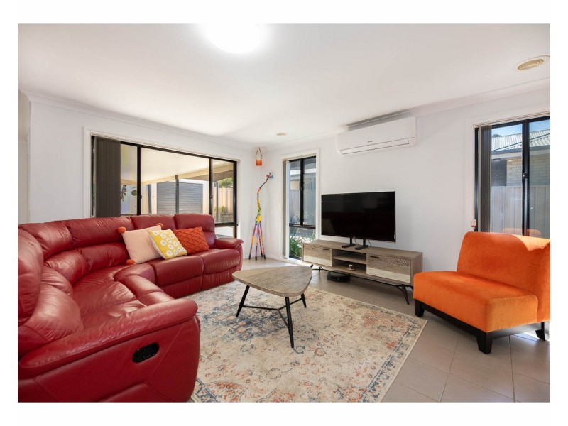 12 Dillagar Place, Springdale Heights NSW 2641