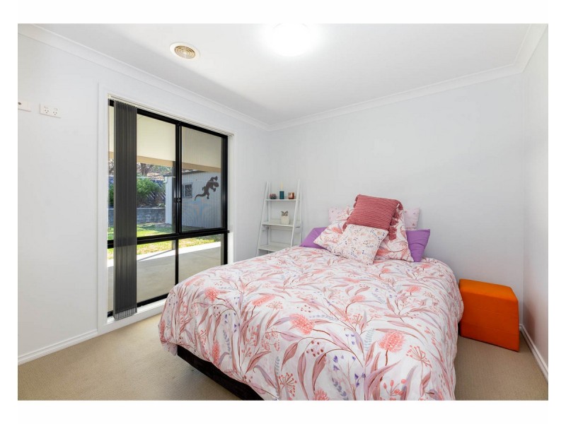 12 Dillagar Place, Springdale Heights NSW 2641