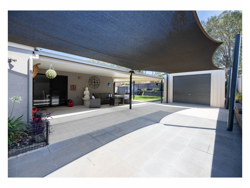 12 Dillagar Place, Springdale Heights NSW 2641