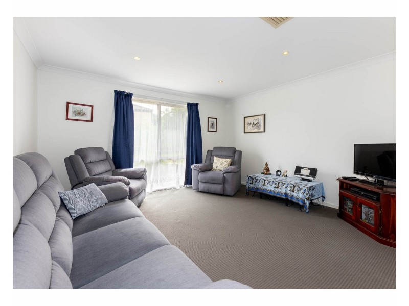 27 Meyer Place, Thurgoona NSW 2640