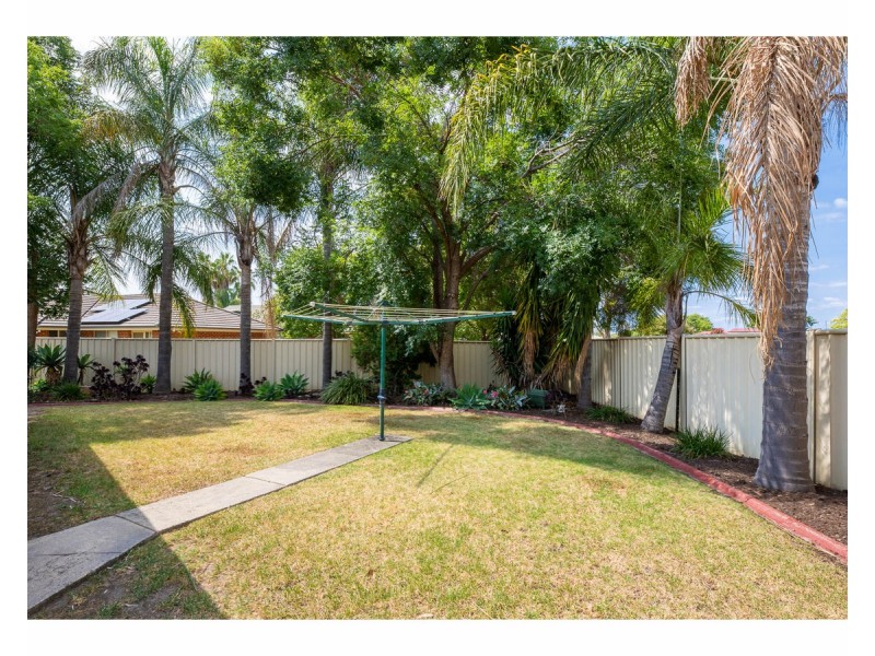 57 Privett Place, Lavington NSW 2641