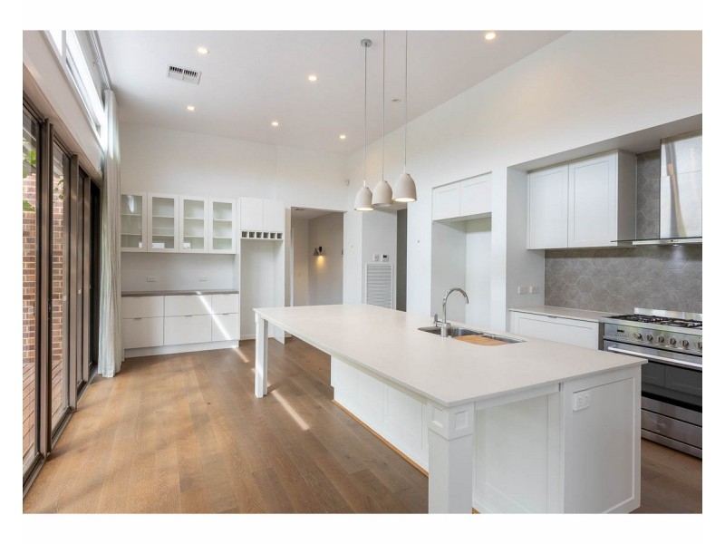 21 Yarrabee Drive, Wirlinga NSW 2640