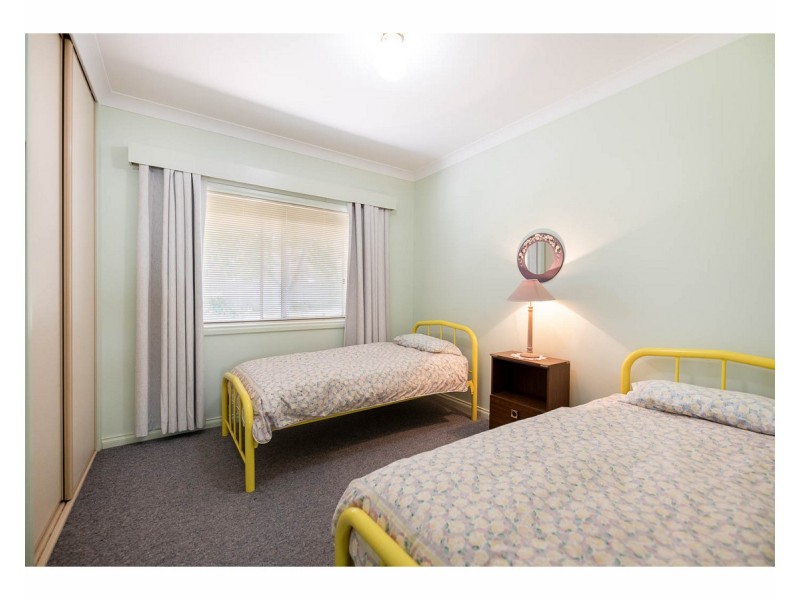 20 Keatinge Court, Lavington NSW 2641