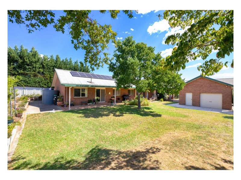 20 Keatinge Court, Lavington NSW 2641