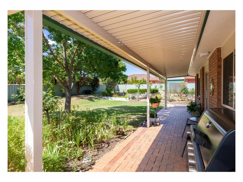 20 Keatinge Court, Lavington NSW 2641