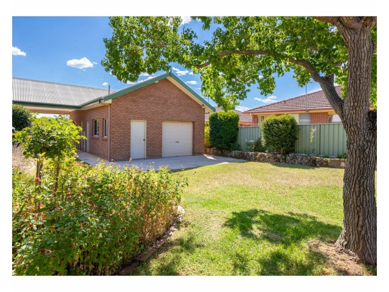 20 Keatinge Court, Lavington NSW 2641