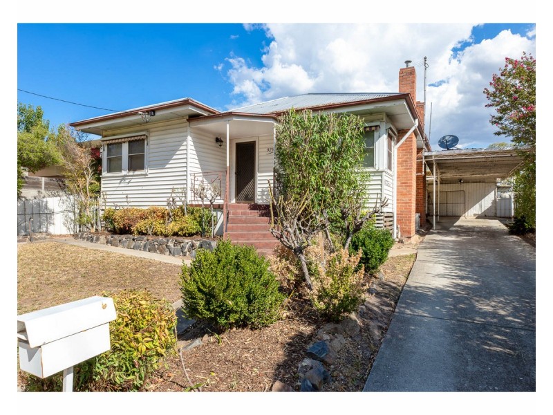 929 Padman Drive, West Albury NSW 2640