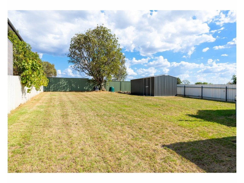 929 Padman Drive, West Albury NSW 2640