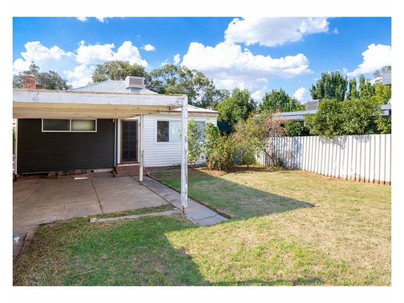 929 Padman Drive, West Albury NSW 2640