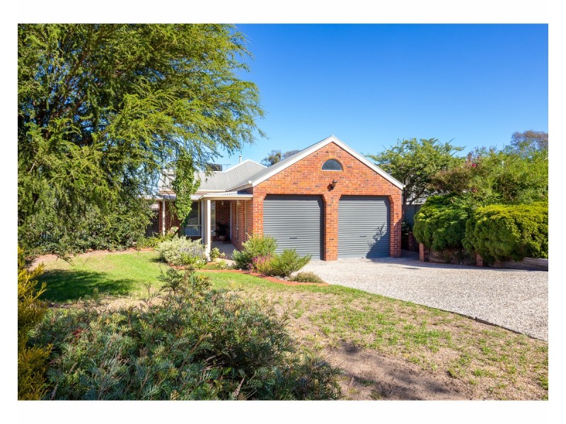 3 Dirru Court, Springdale Heights NSW 2641