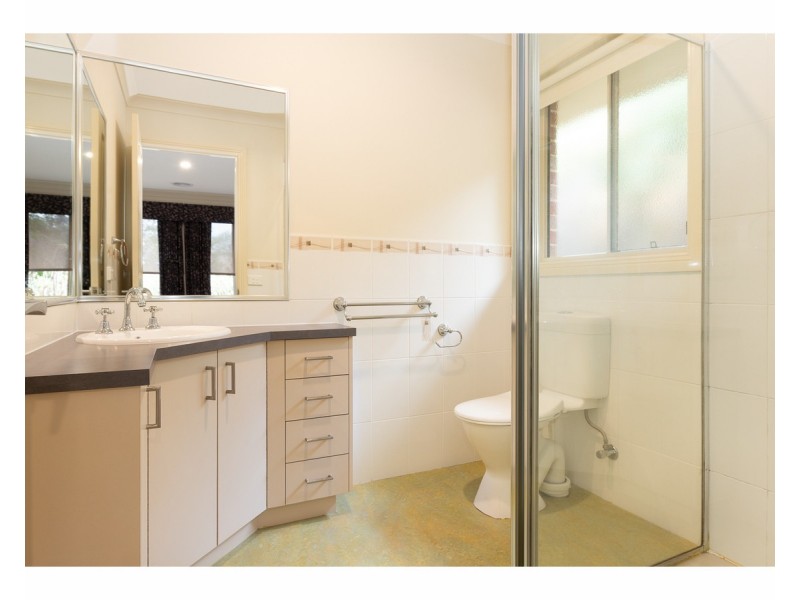 4 Hemlock Court, Baranduda VIC 3691