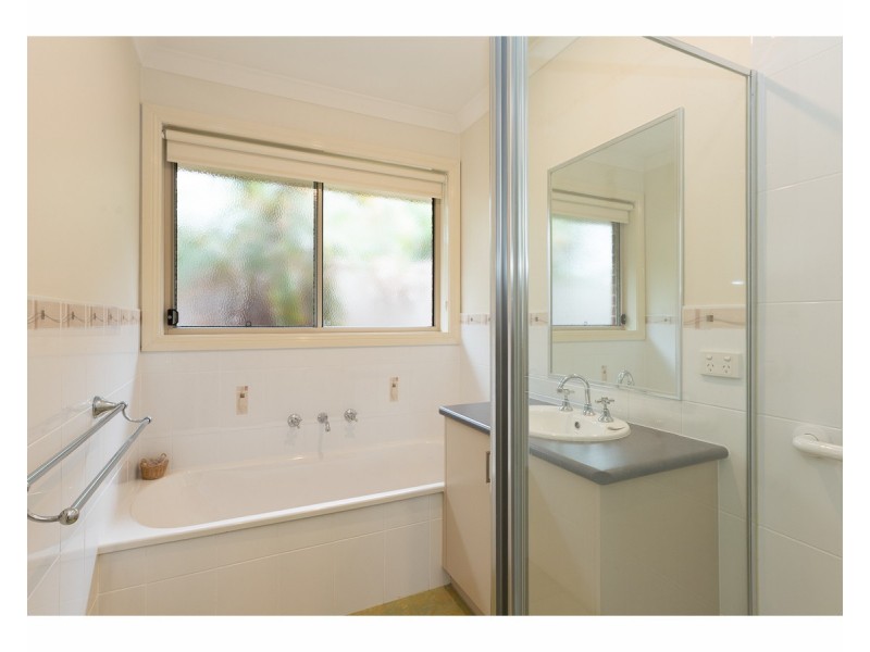 4 Hemlock Court, Baranduda VIC 3691