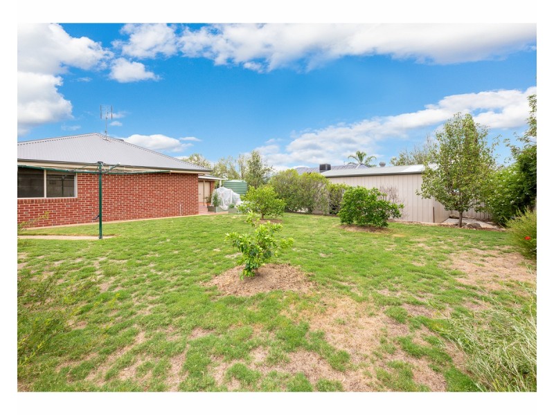 4 Hemlock Court, Baranduda VIC 3691