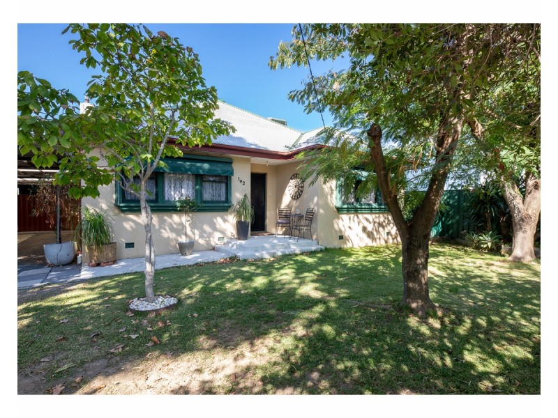 192 Olive Street, South Albury NSW 2640