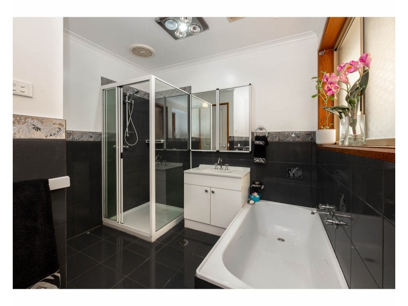 599 Regina Avenue, North Albury NSW 2640