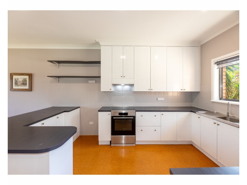 499 Saunders Avenue, East Albury NSW 2640