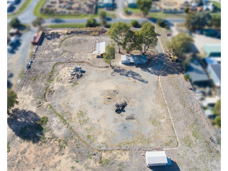 8-16 Gibson Place, Howlong NSW 2643