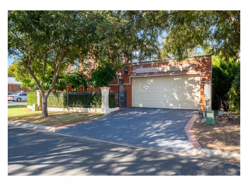 17 Maryland Way, Albury NSW 2640