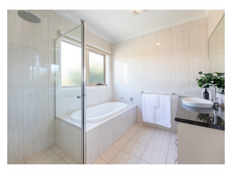 17 Maryland Way, Albury NSW 2640