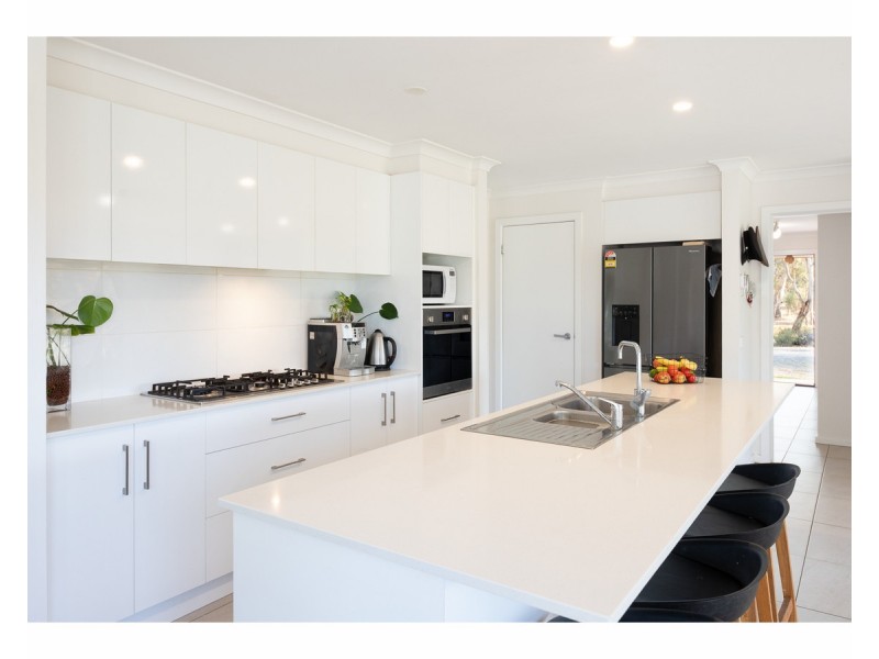 19 Smith Street, Henty NSW 2658