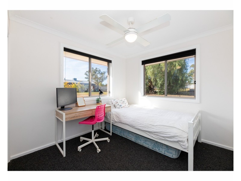 19 Smith Street, Henty NSW 2658