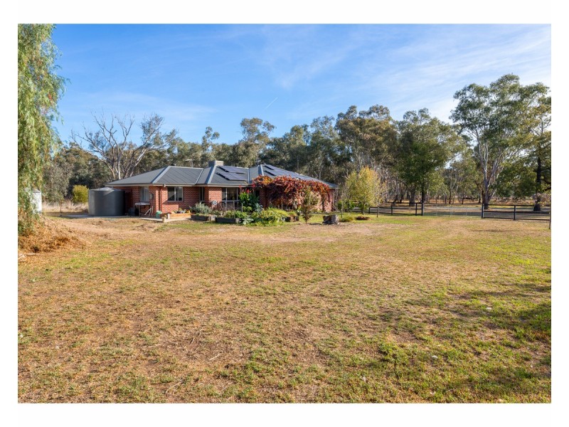 19 Smith Street, Henty NSW 2658