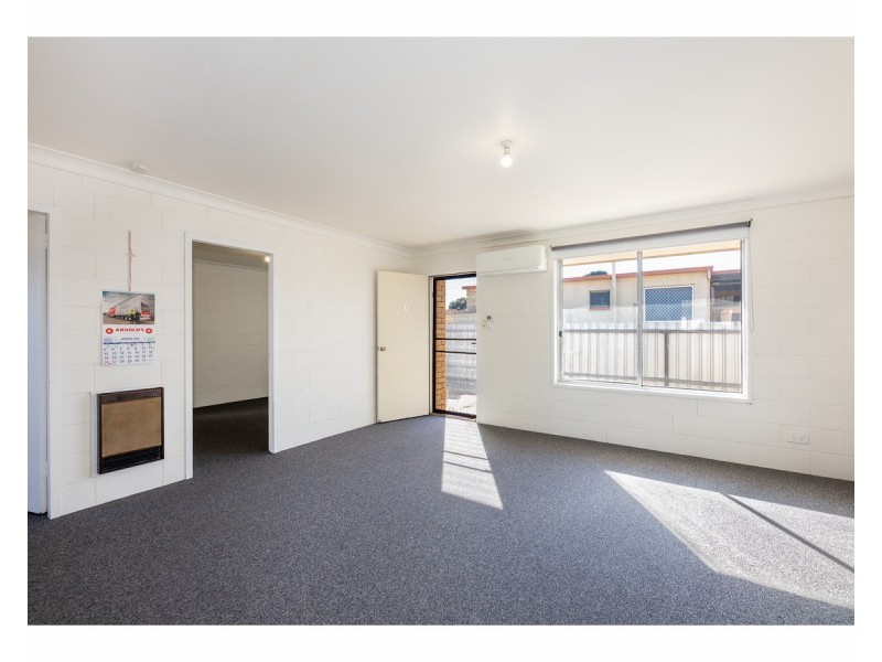 1-4/416 Kotthoff Street, Lavington NSW 2641