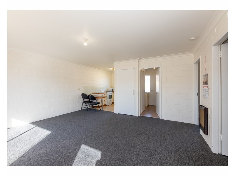 1-4/416 Kotthoff Street, Lavington NSW 2641
