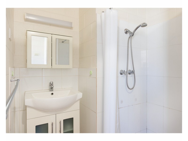 1-4/416 Kotthoff Street, Lavington NSW 2641
