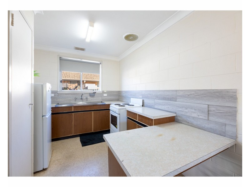 1-4/416 Kotthoff Street, Lavington NSW 2641