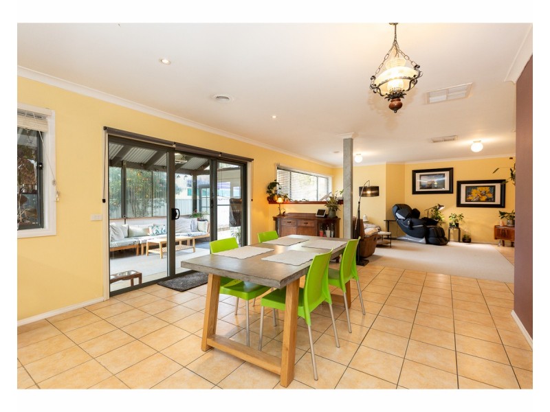 11 Winnell Court, Thurgoona NSW 2640