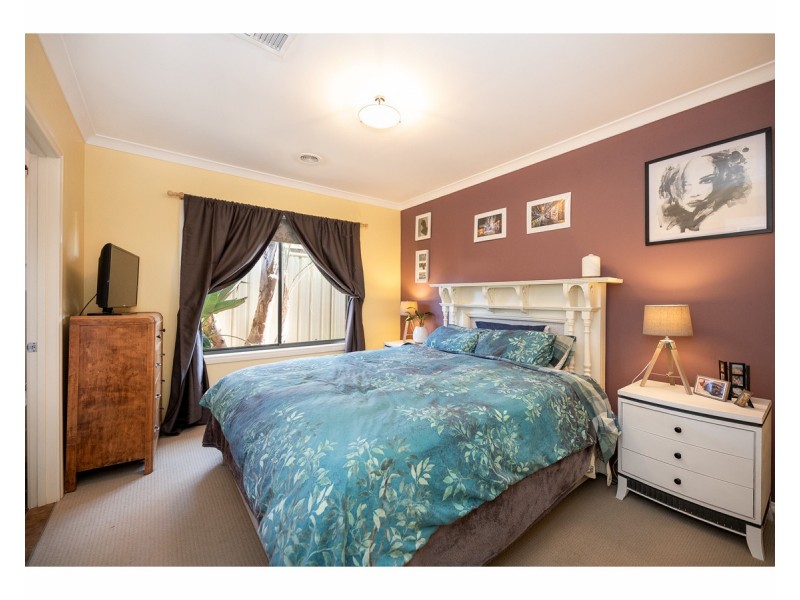 11 Winnell Court, Thurgoona NSW 2640