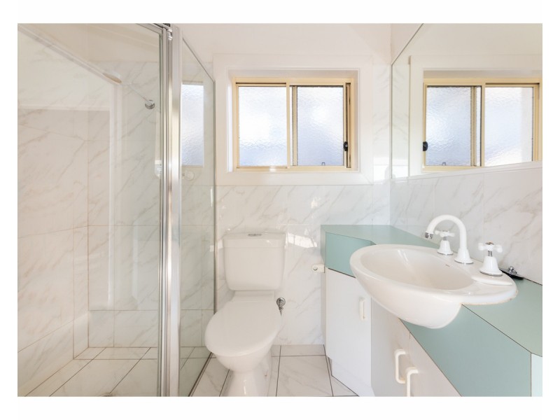 214 Mount Street, East Albury NSW 2640