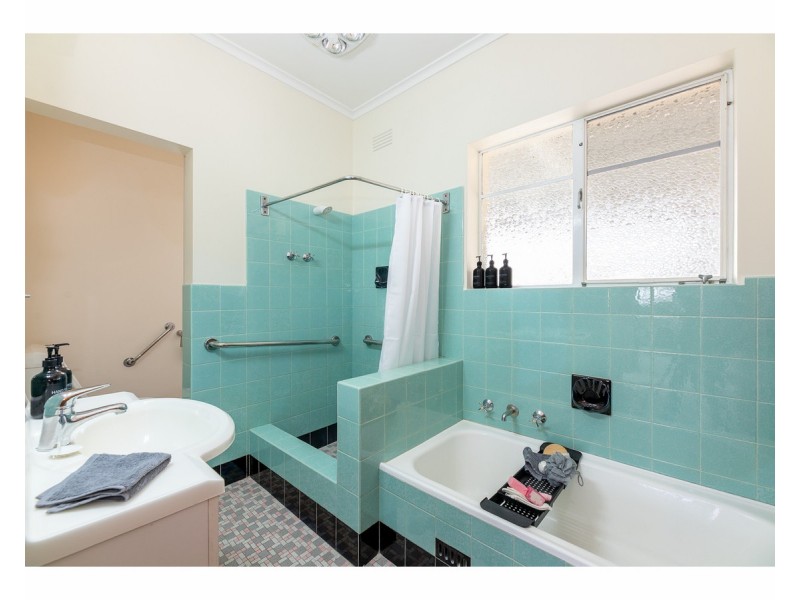 244 Denmar Street, East Albury NSW 2640