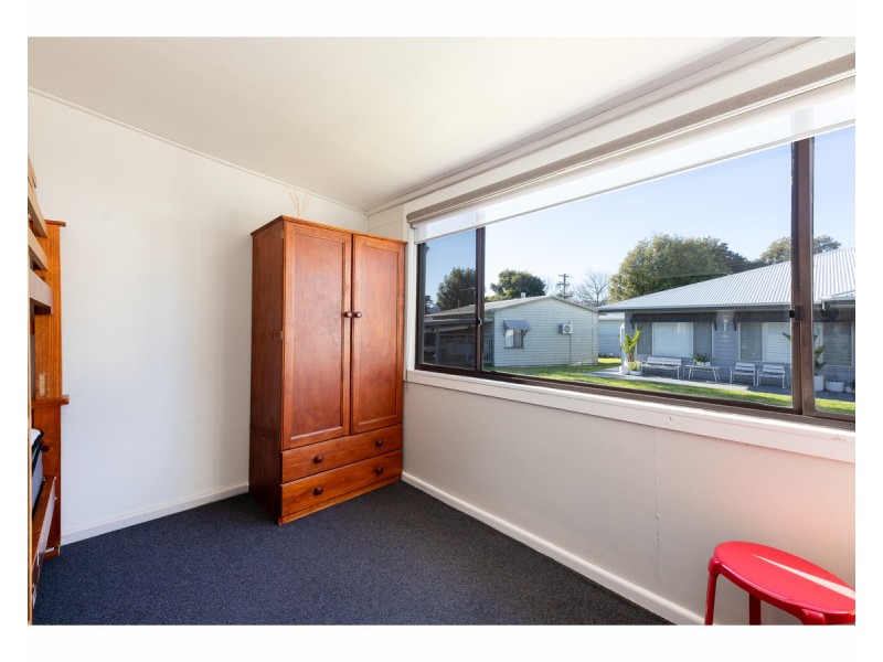 6 Spotted Gum Drive, Lake Hume Village NSW 3691