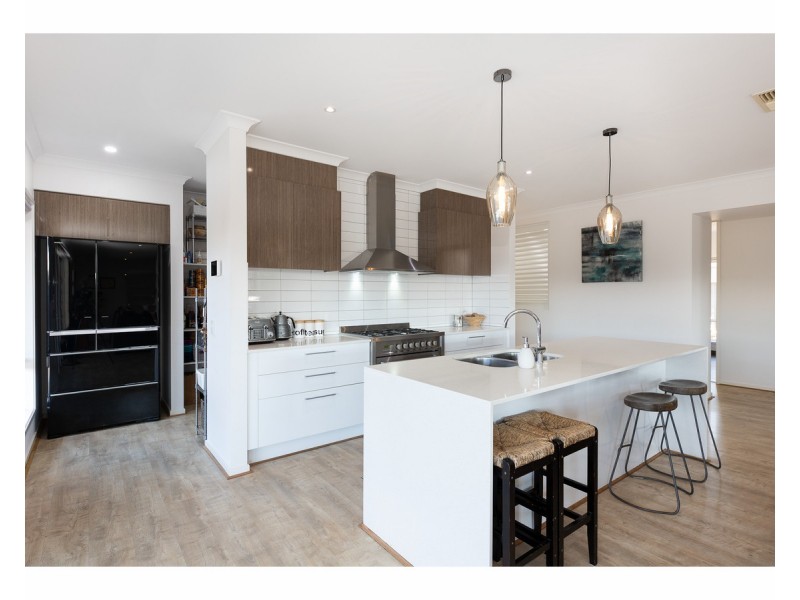 9 Flinders Way, West Wodonga VIC 3690