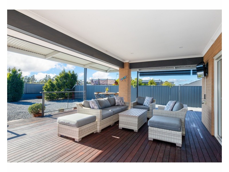 9 Flinders Way, West Wodonga VIC 3690