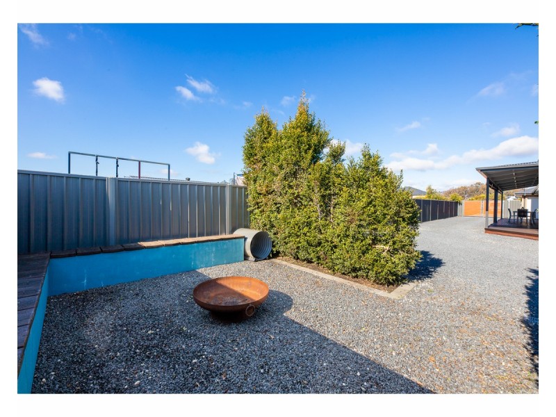 9 Flinders Way, West Wodonga VIC 3690