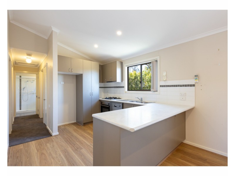 72/7 Catherine Crescent, Lavington NSW 2641