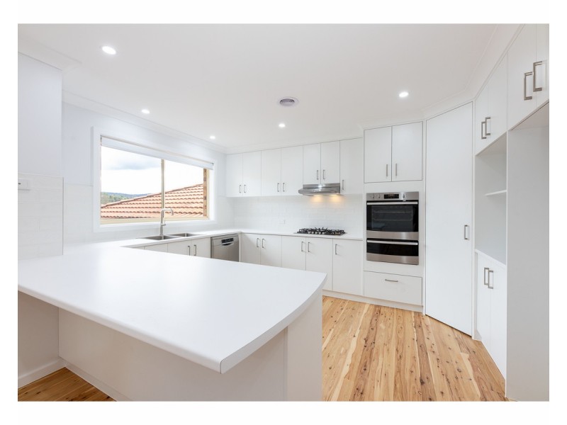 5 Orchard Way, Lavington NSW 2641