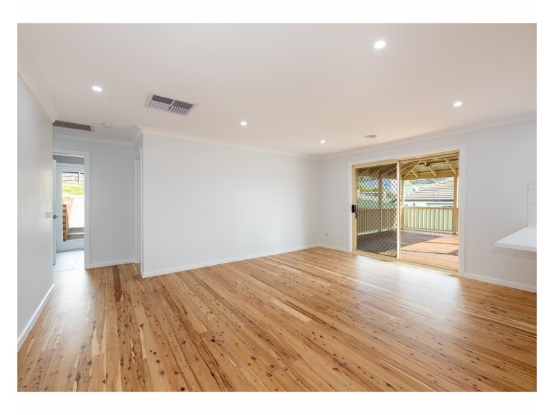 5 Orchard Way, Lavington NSW 2641