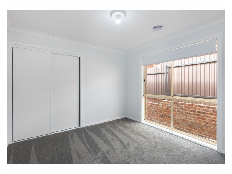5 Orchard Way, Lavington NSW 2641