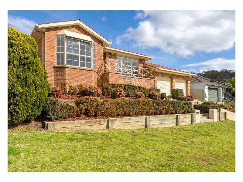 5 Orchard Way, Lavington NSW 2641