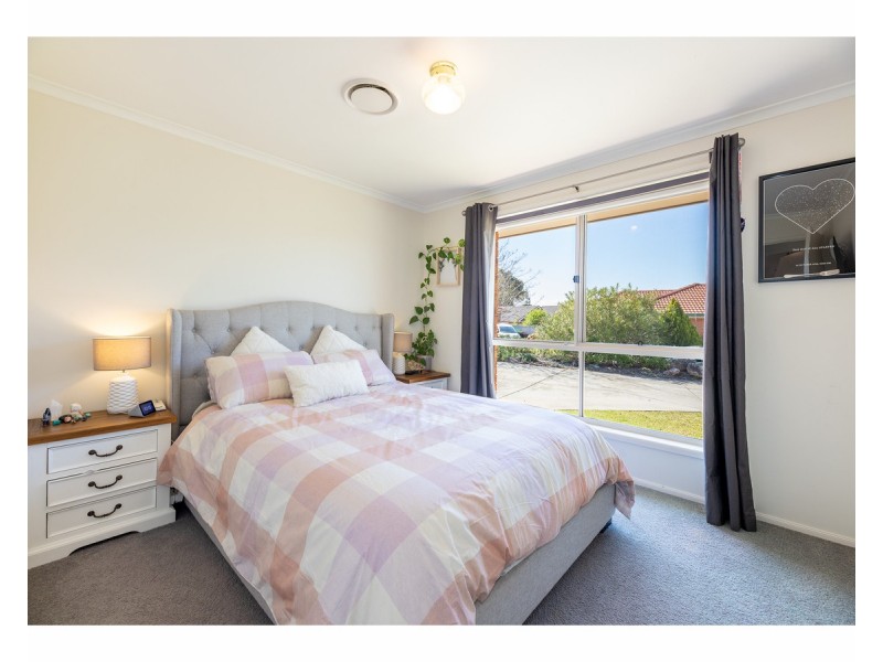 2/48 Mayfair Drive, Wodonga VIC 3690