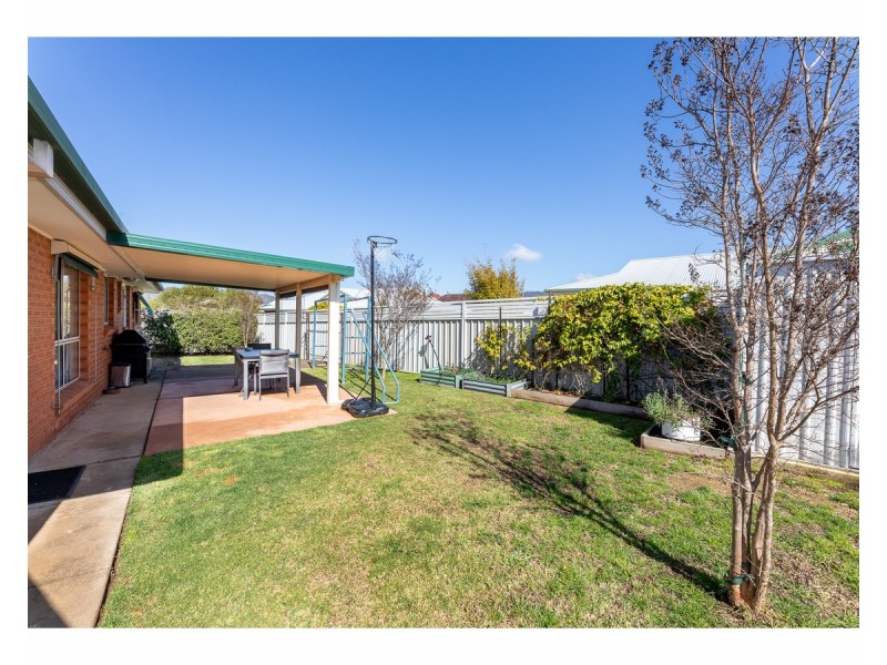 2/48 Mayfair Drive, Wodonga VIC 3690