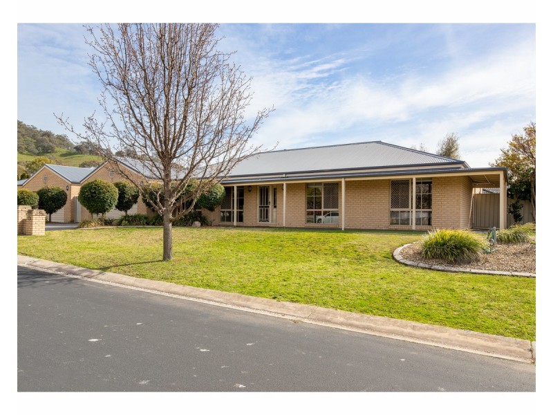 22 Willoughby Avenue, West Wodonga VIC 3690
