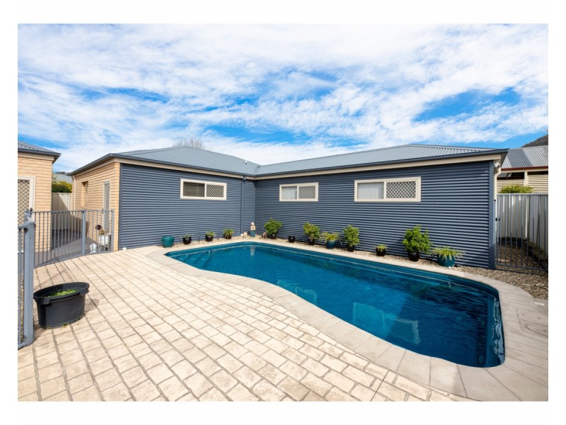 22 Willoughby Avenue, West Wodonga VIC 3690