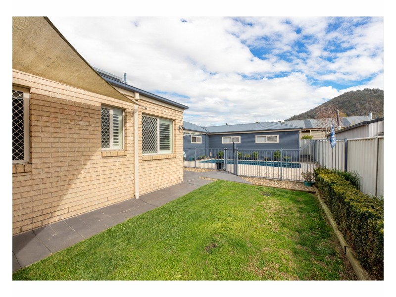 22 Willoughby Avenue, West Wodonga VIC 3690