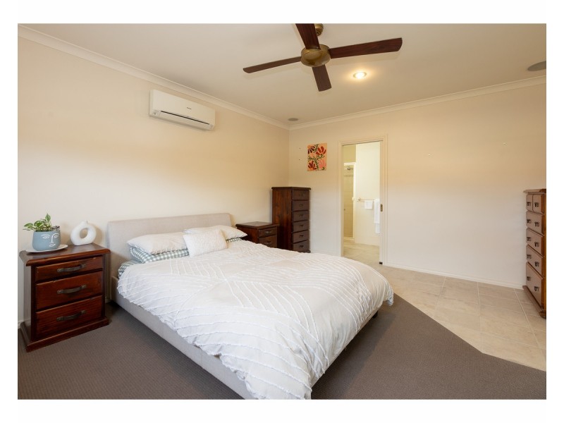 22 Willoughby Avenue, West Wodonga VIC 3690