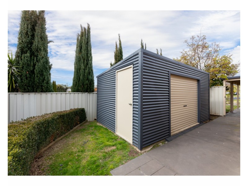 22 Willoughby Avenue, West Wodonga VIC 3690